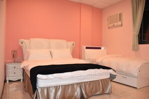 Desk, rollaway beds, free WiFi, bed sheets