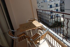 Free WiFi - Nikos Hotel and Apartments (Sarandë)