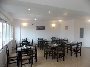 Interior - Nikos Hotel and Apartments (Sarandë)