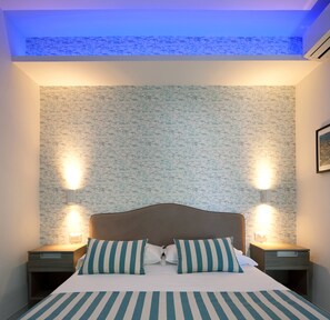 1 bedroom, hypo-allergenic bedding, minibar, in-room safe