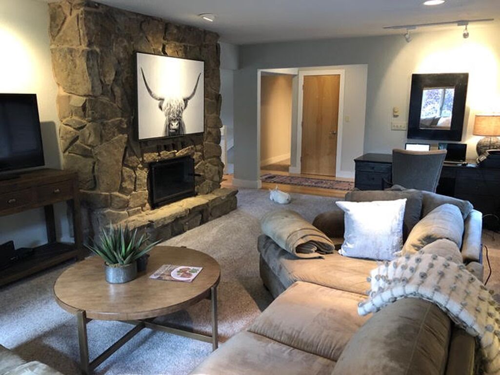 THE SUNSET HOUSE IS JACKSON HOLE COMFORT IN A PERFECT SETTING