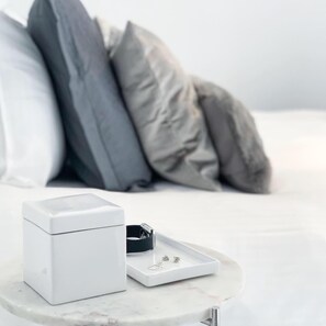 Design Apartment, Multiple Beds, Non Smoking | 2 bedrooms, premium bedding, individually decorated - White Room (Brussels)