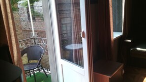 Family Studio (VICTORY) | Balcony view