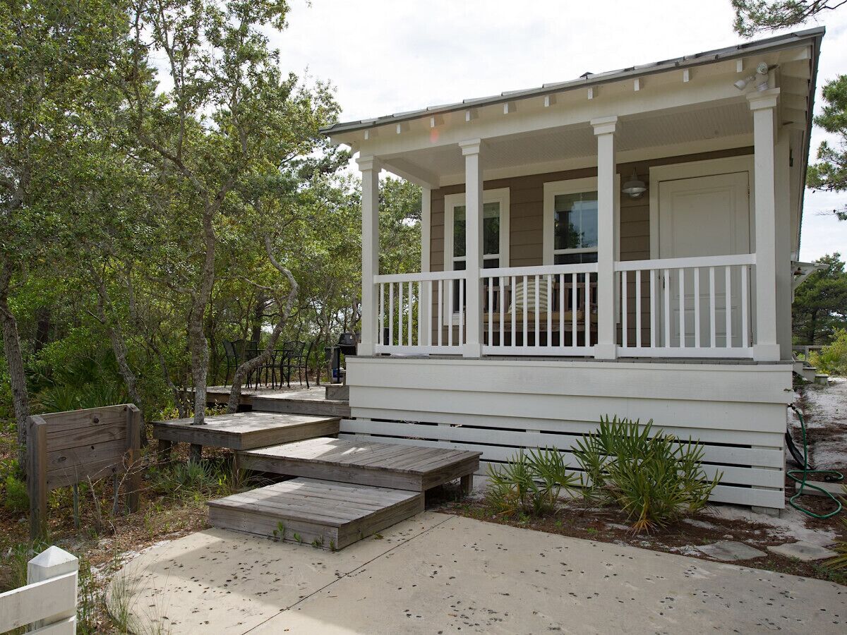 Best Prices on 30A-Cute Cottage-Blue Mtn Beach- 500 YDs to Beach-near Creamery!