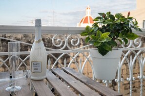 Deluxe Apartment, 1 Bedroom, City View | Balcony view - Valletta City Gate Apartment (Valletta)