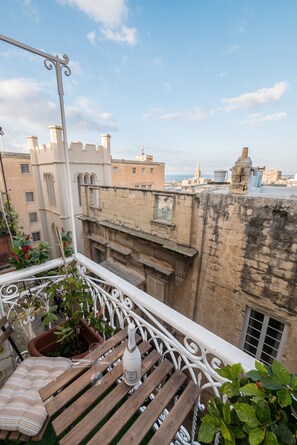 Deluxe Apartment, 1 Bedroom, City View | Balcony - Valletta City Gate Apartment (Valletta)