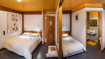 Triple Room | Individually decorated, individually furnished, blackout drapes