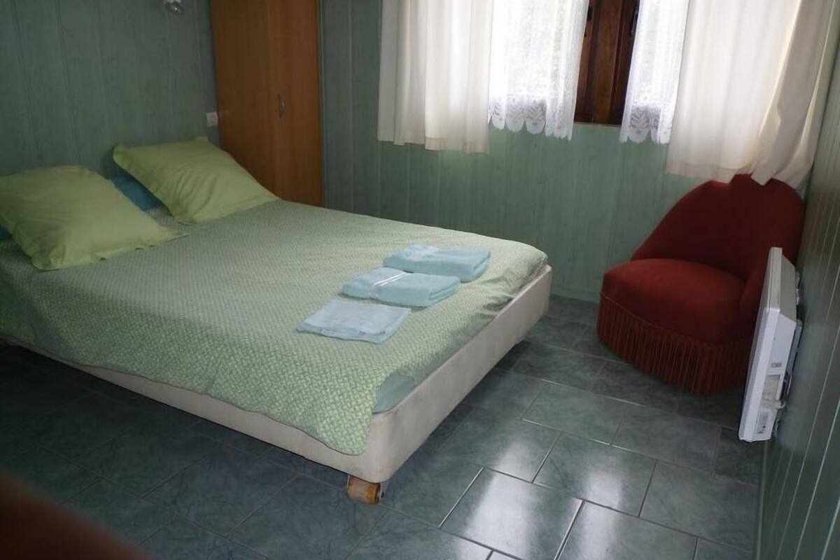 Economy Double Room, 1 Double Bed, Shared Bathroom | In-room safe, rollaway beds, bed sheets