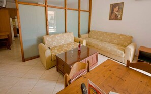 Apartment | Living area | TV - Porto Marina (Thasos)