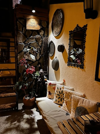 Patio. Nar Pansiyon Cafe