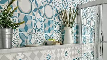 Standard Double Room, City View | Bathroom