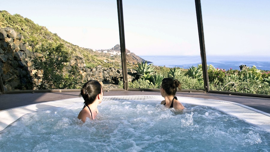 Dammusi Sciuvechi Resort