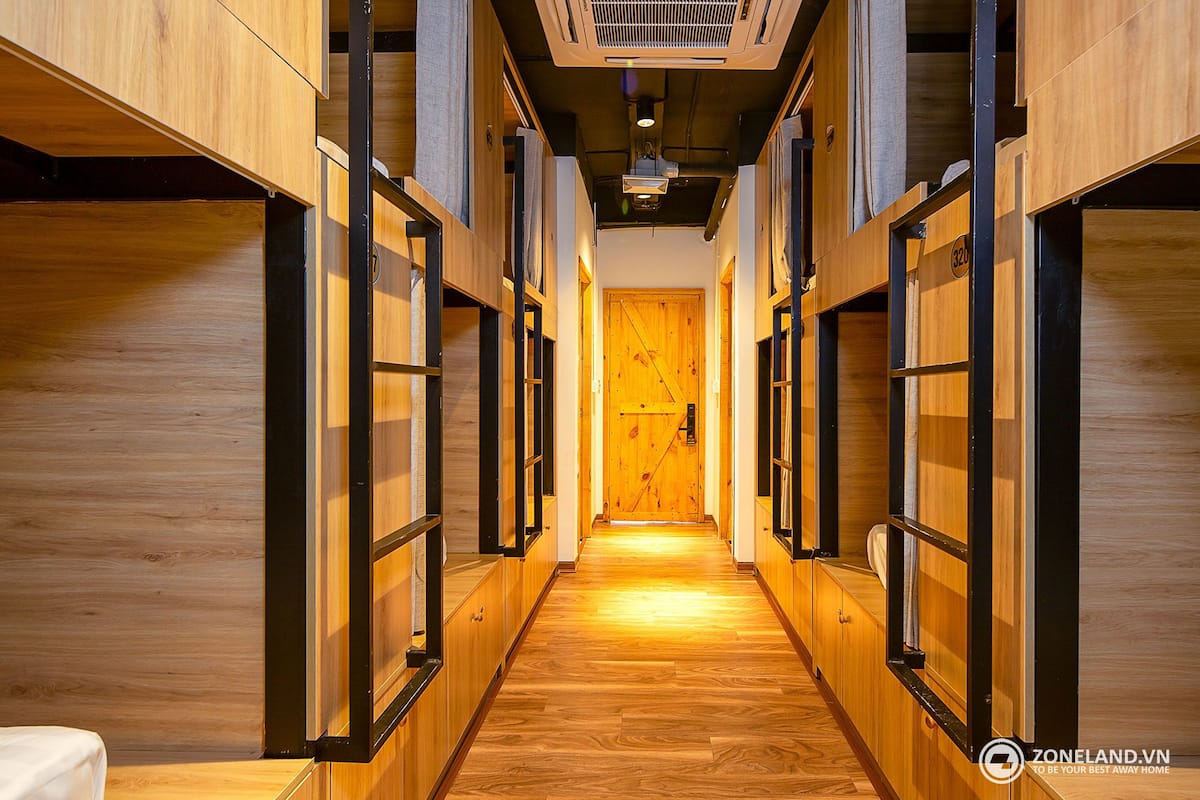 Bed in 10-bed Mixed Dormitory | Minibar, desk, blackout drapes, free WiFi
