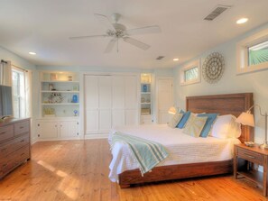 4 bedrooms, free WiFi, bed sheets