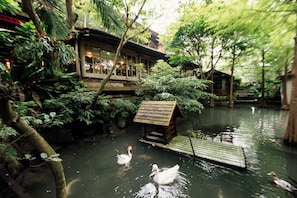 Building design - Zhuo Ye Cottage (Sanyi)