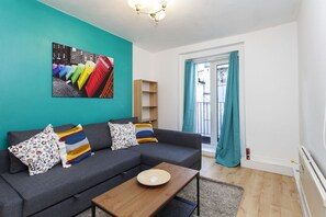 公寓, 2 間臥室 | 客廳 | 平面電視