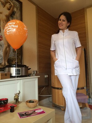 Soins corporels, enveloppements corporels, gommages corporels