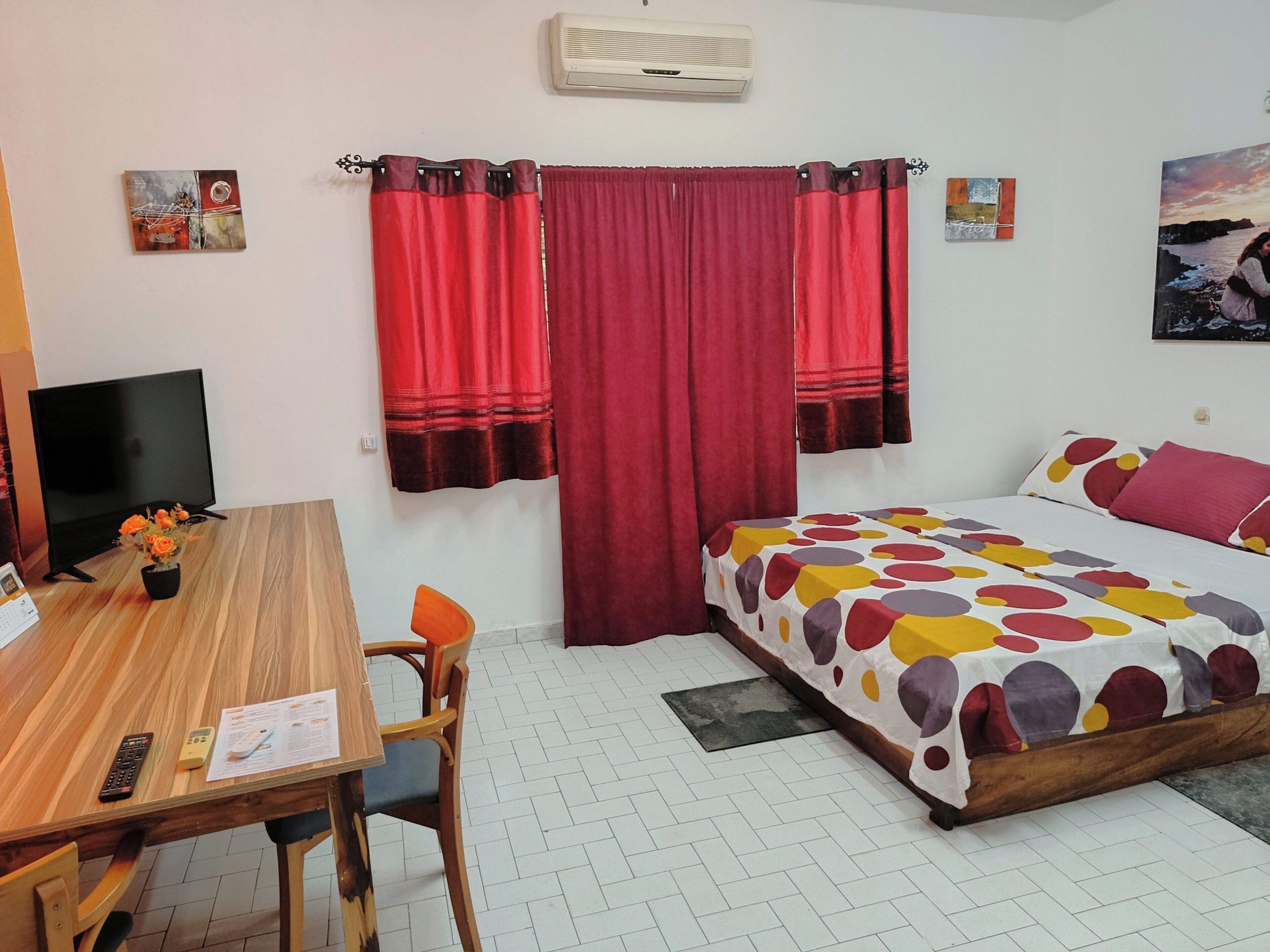 Deluxe Double Room, 1 King Bed (Romeo) | Laptop workspace, blackout drapes, WiFi (free), individually decorated