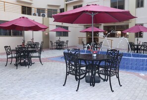 Breakfast, lunch, dinner served; local and international cuisine