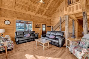 Smart-TV, peis, videospill og DVD-spiller