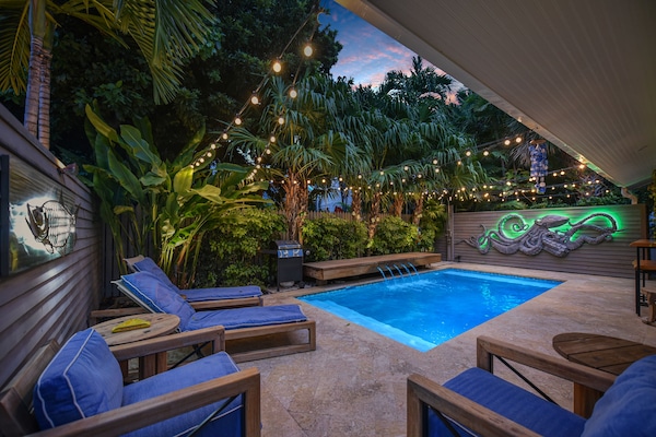 Outdoor pool, a heated pool