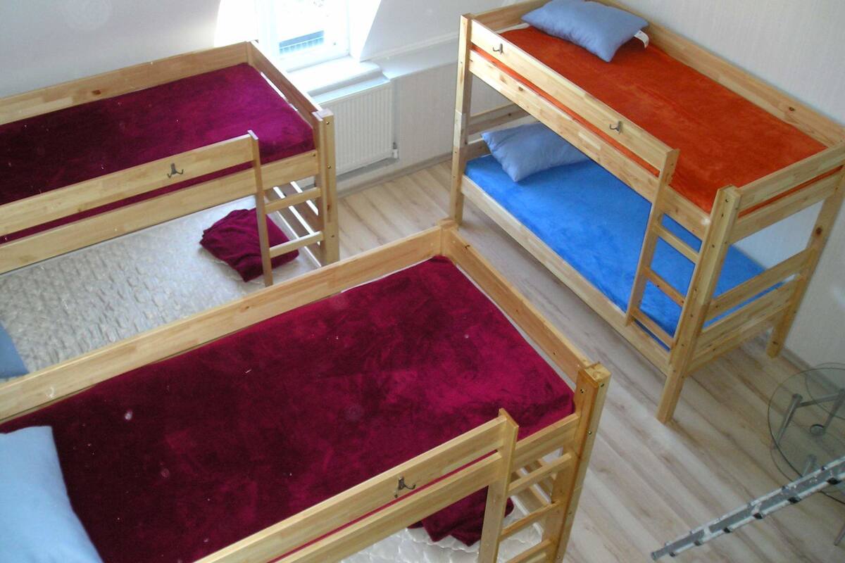 Rollaway beds, free WiFi, bed sheets