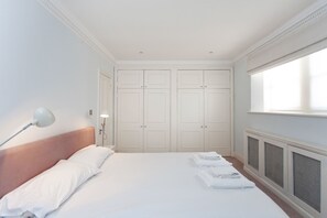 Apartment, 1 Double Bed, Non Smoking | Iron/ironing board, free WiFi, bed sheets - South Kensington Britain's Great Museums (London)