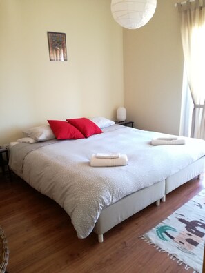 Doppel- oder Zweibettzimmer, Gemeinschaftsbad, Stadtblick