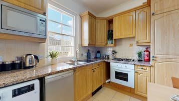 Comfort Apartment | Private kitchen