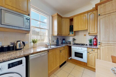Park Lane Apartments - Clarges St