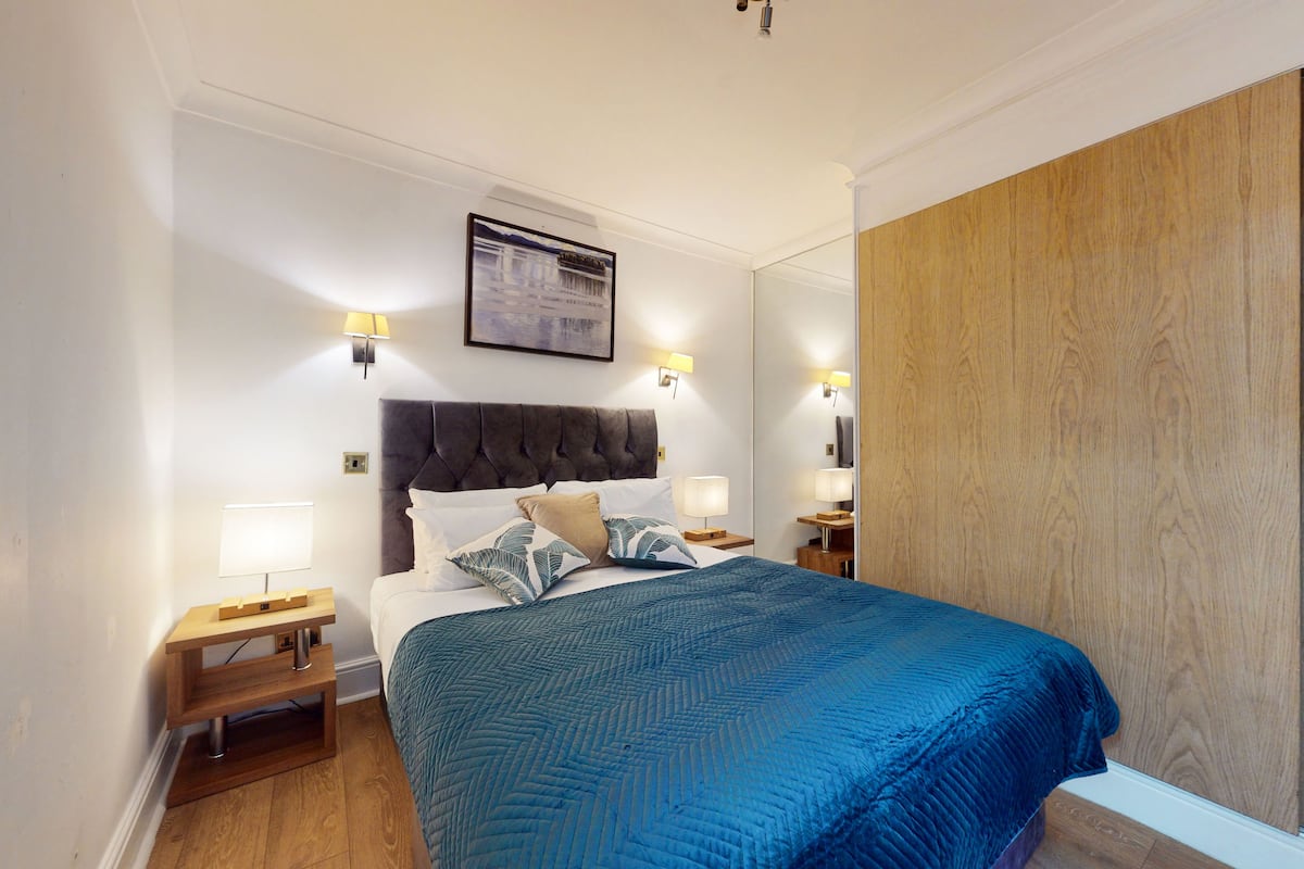 Premium Apartment, Accessible, Private Bathroom | 1 bedroom, premium bedding, Select Comfort beds, in-room safe