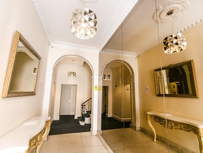 Departamento empresarial, con acceso para personas discapacitadas, baƱo privado (1 Bedroom) | Lobby