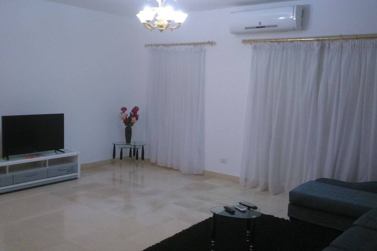 Apartment, 2 Bedrooms | Living room
