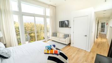 Chambre Double Deluxe, salle de bains privée, vue piscine (Penthouse Bedroom A)