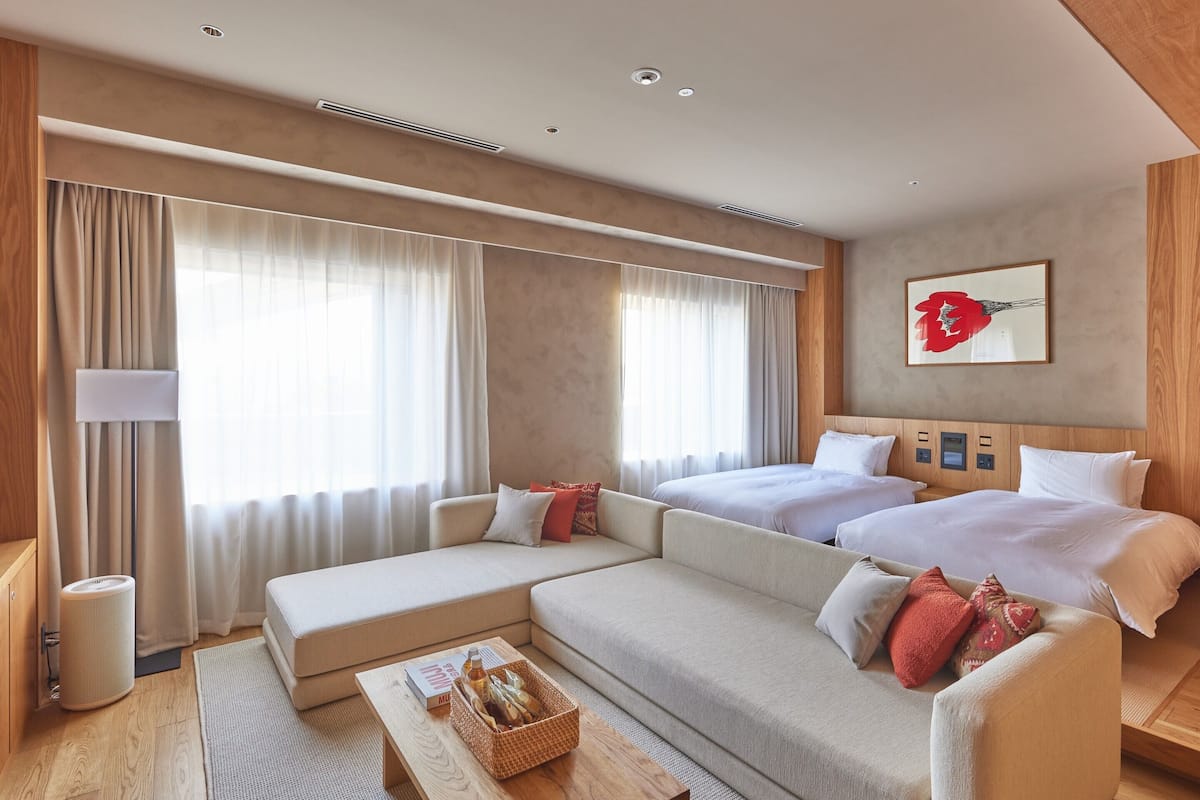 1 bedroom, in-room safe, blackout curtains, free WiFi
