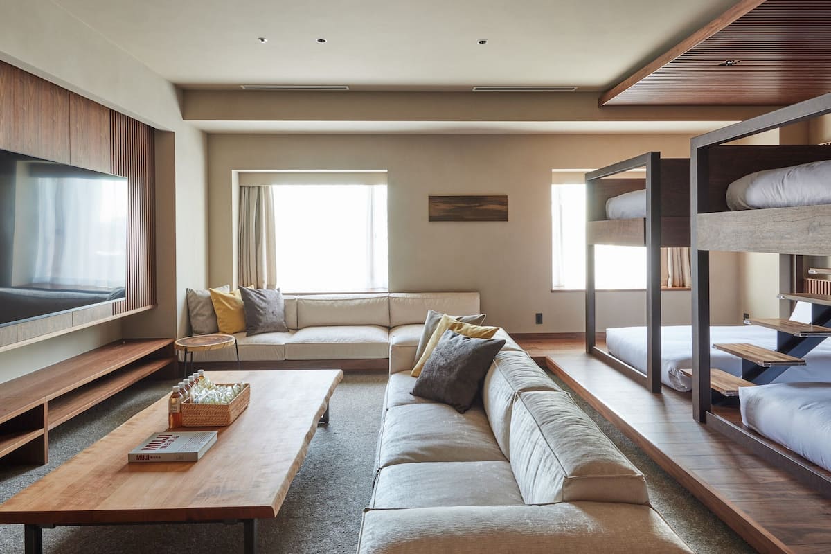 1 bedroom, in-room safe, blackout curtains, free WiFi