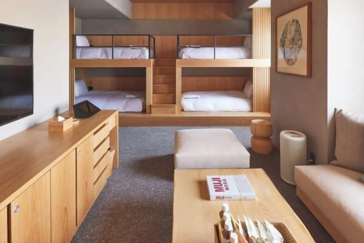 In-room safe, blackout curtains, free WiFi, bed sheets