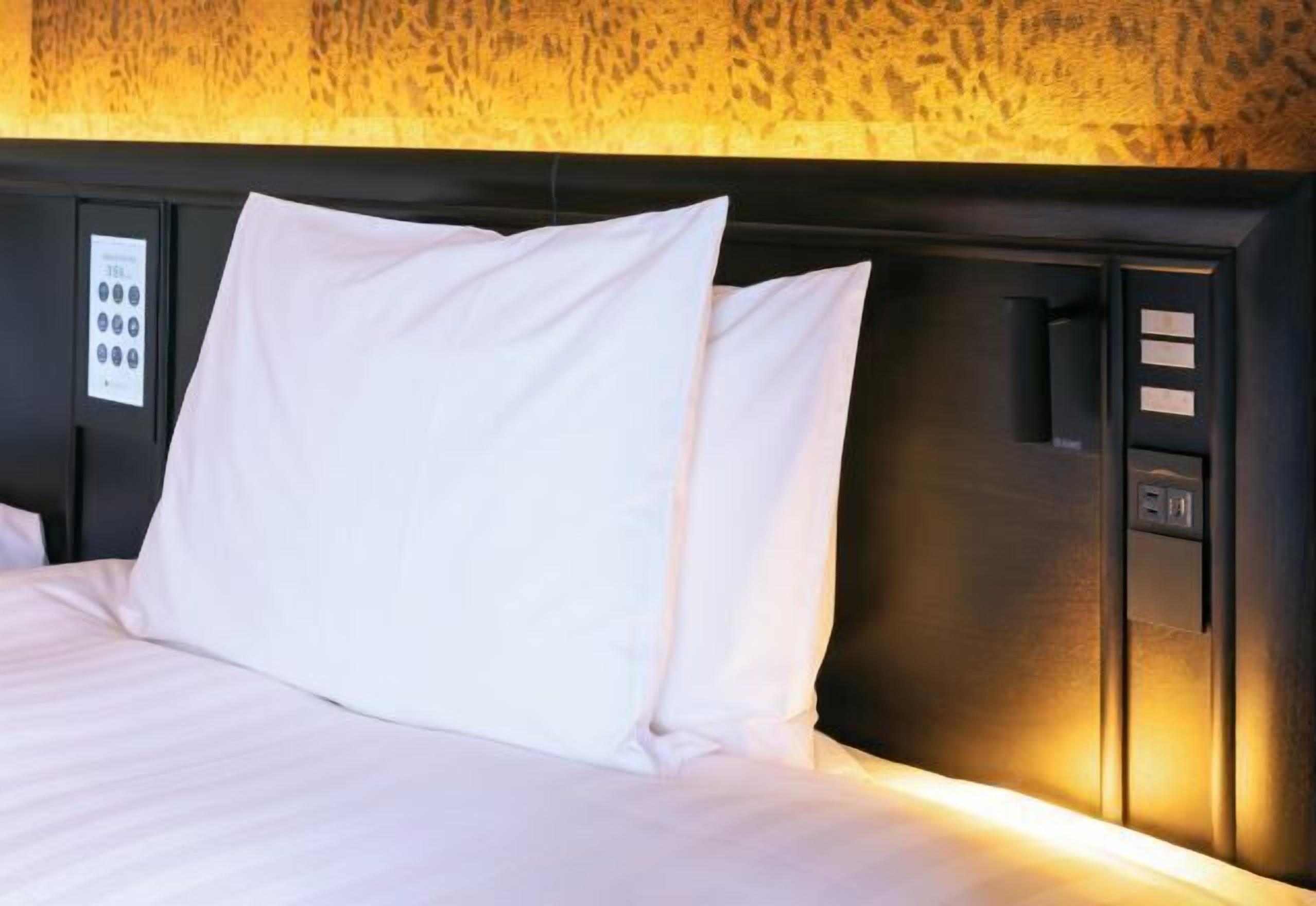 In-room safe, blackout curtains, free WiFi, bed sheets