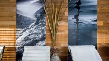 Sauna, hot tub, ruang uap, pijat Thailand, dan pijat