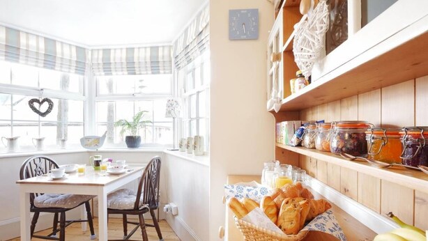 Free daily full breakfast - Tee-Side Guest House (Bude)