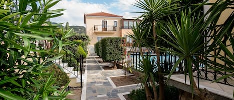 基础三人房, 花园景观 | 花园景观