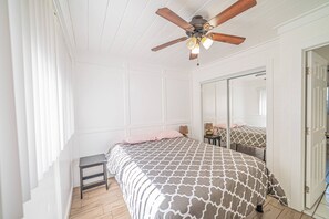 2 bedrooms, desk, iron/ironing board, travel crib