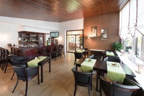 Breakfast area - Seehotel Ichlim (Laerz)