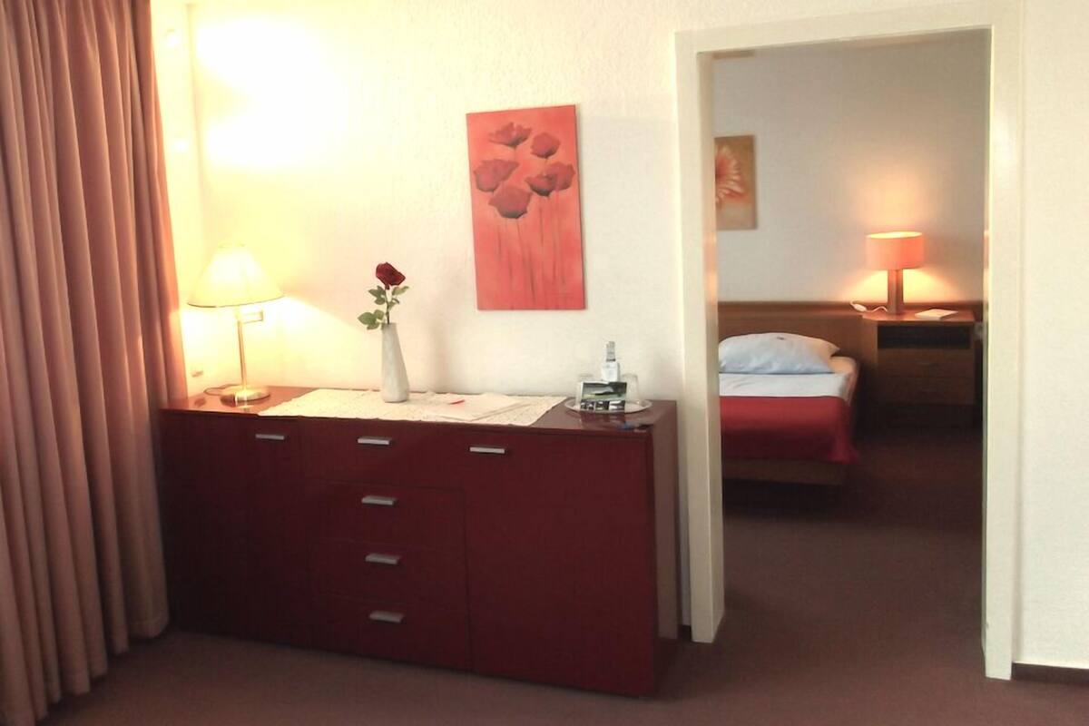 Suite | WiFi (free), bed sheets