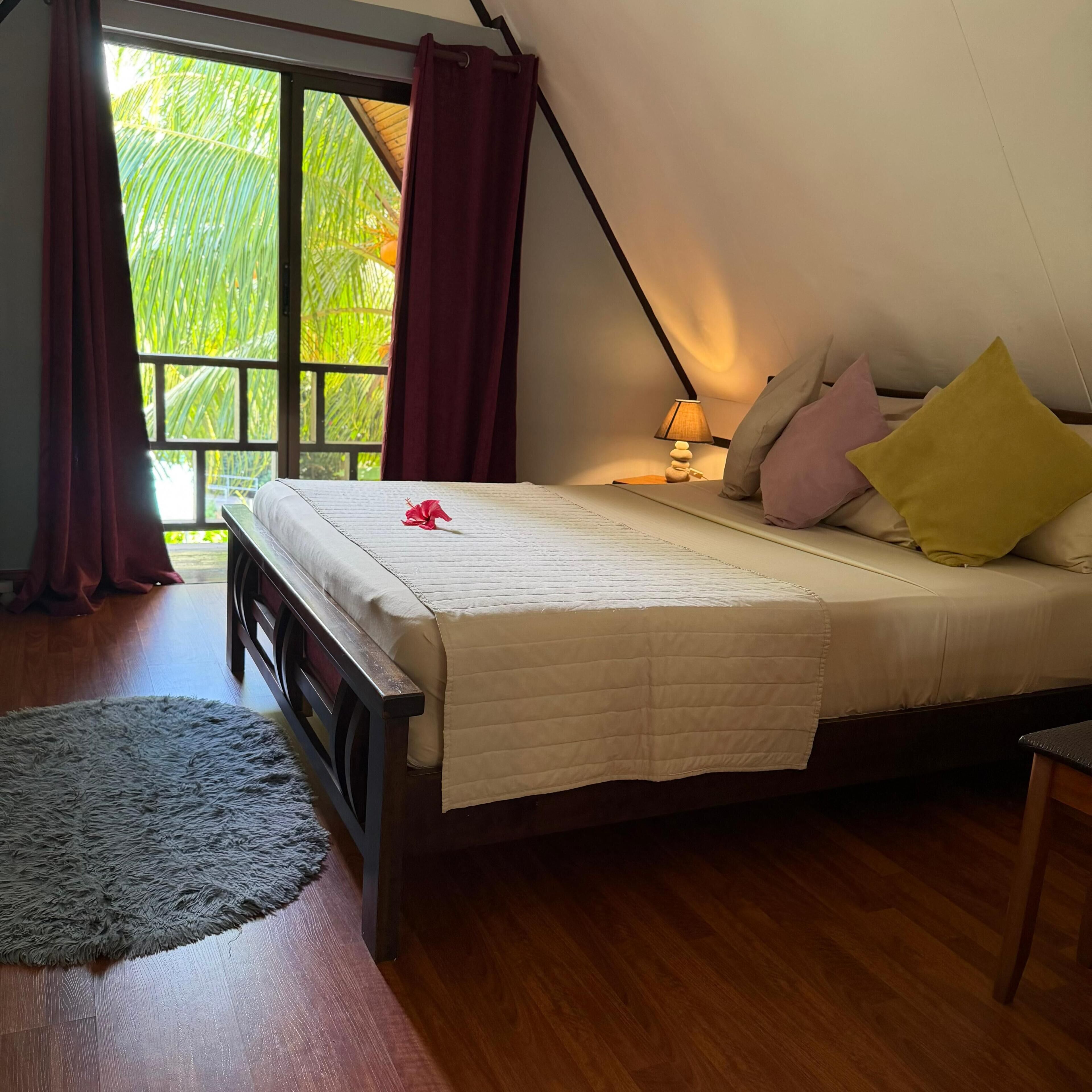 2 bedrooms, iron/ironing board, free WiFi, bed sheets