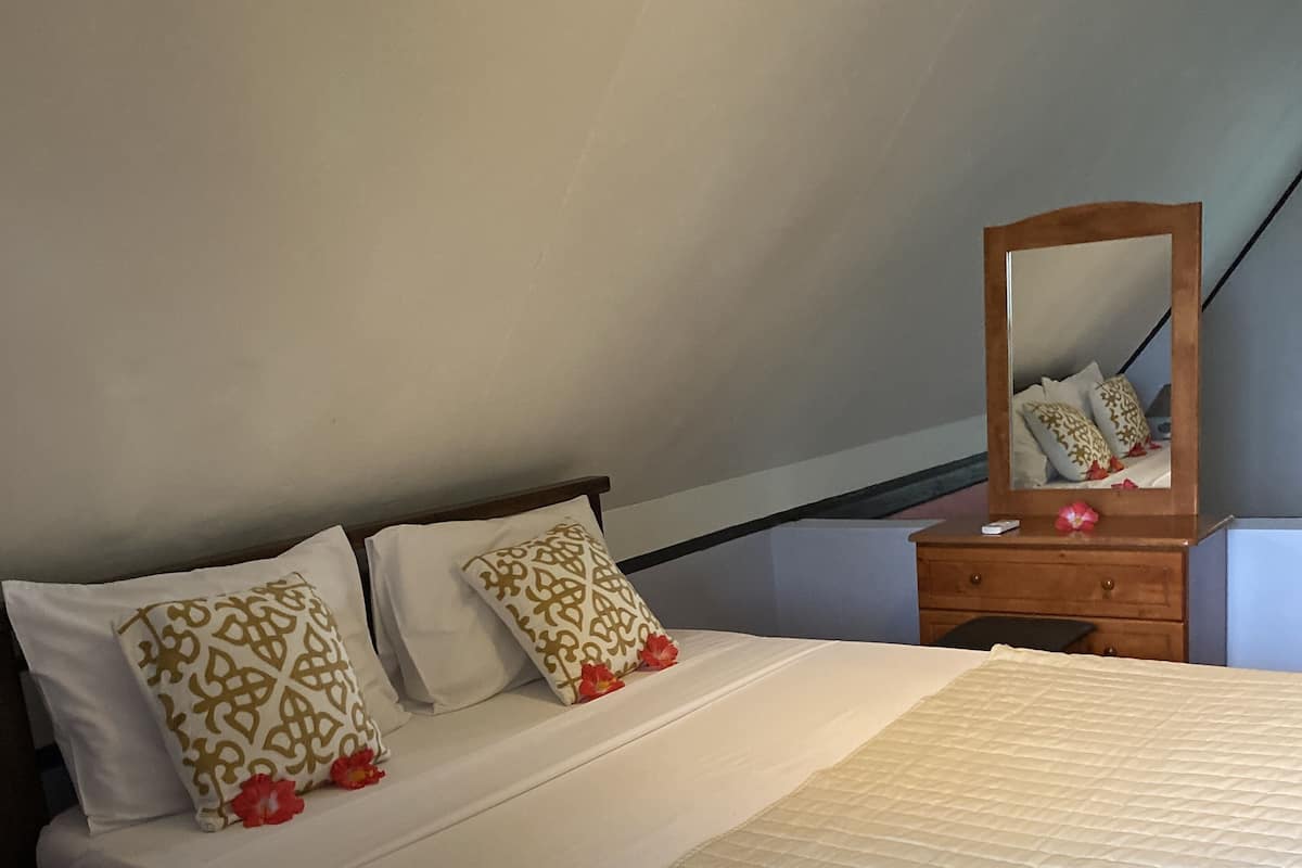 Appartement, meerdere bedden, aan het zwembad | 2 slaapkamers, een strijkplank/strijkijzer, gratis wifi, beddengoed