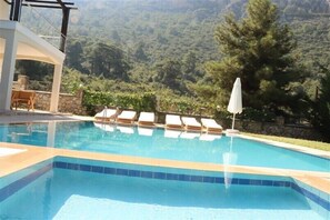 Utomhuspool
