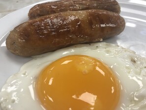 Free daily English breakfast  - Raleghs Cross Inn (Watchet)