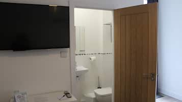 Habitación triple Deluxe, baño en la habitación | 1 habitación