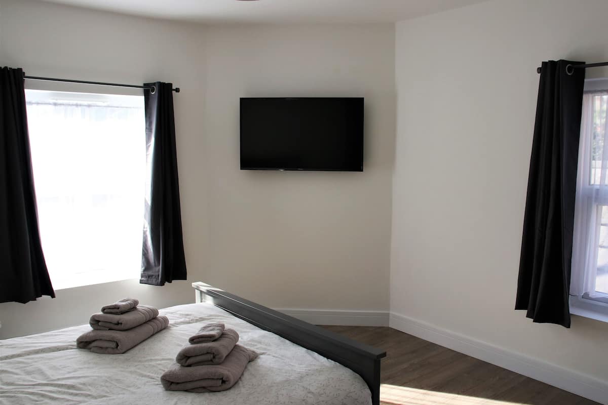 Deluxe tweepersoonskamer, en-suite badkamer | 1 slaapkamer